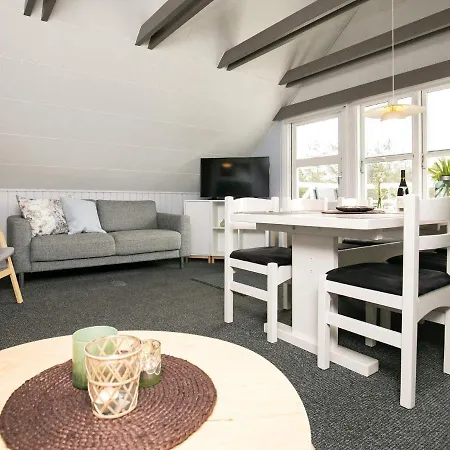 6 Person Holiday In Bl Vand Blåvand