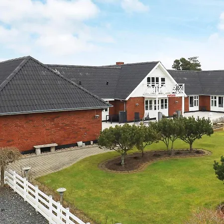 6 Person Holiday In Bl Vand Feriehus Blåvand